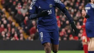 法甲-巴黎VS尼斯：自毁长城，三冠王还能卫冕吗？